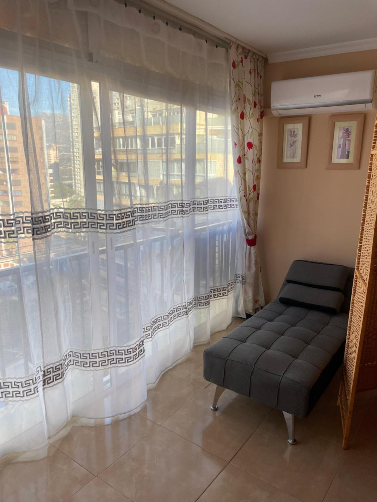 Bermudas-Turis Apartamentos Benidorm Eksteriør billede