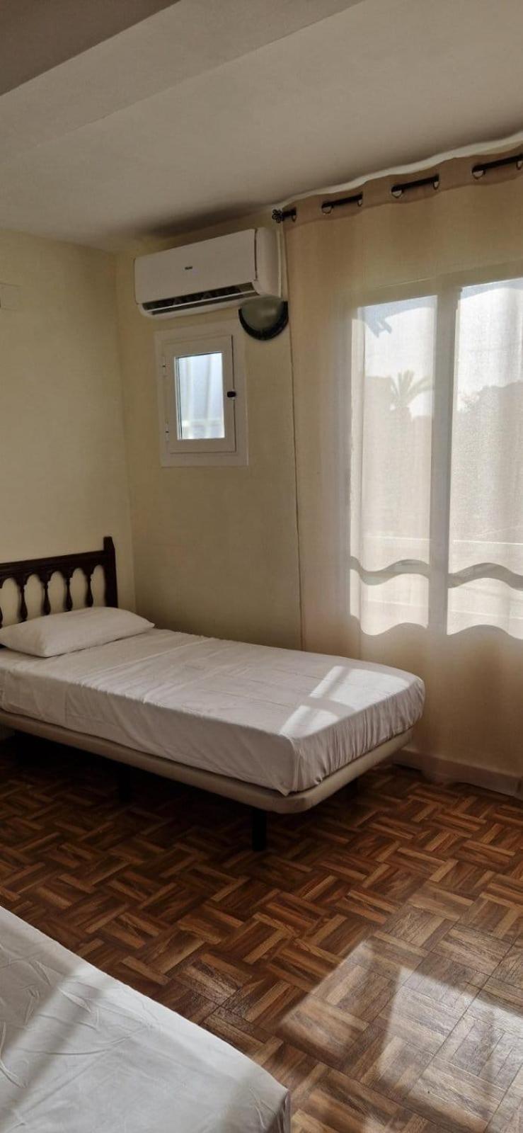 Bermudas-Turis Apartamentos Benidorm Eksteriør billede