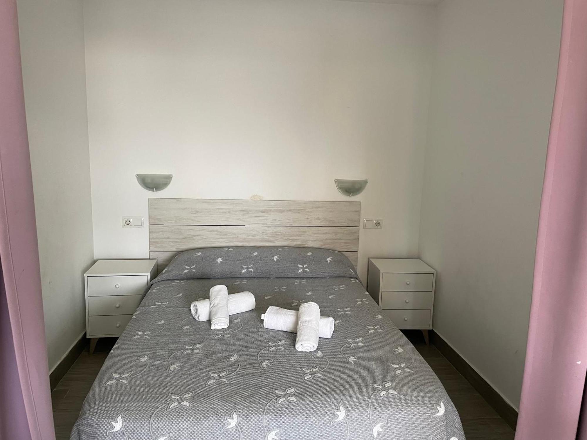 Bermudas-Turis Apartamentos Benidorm Eksteriør billede