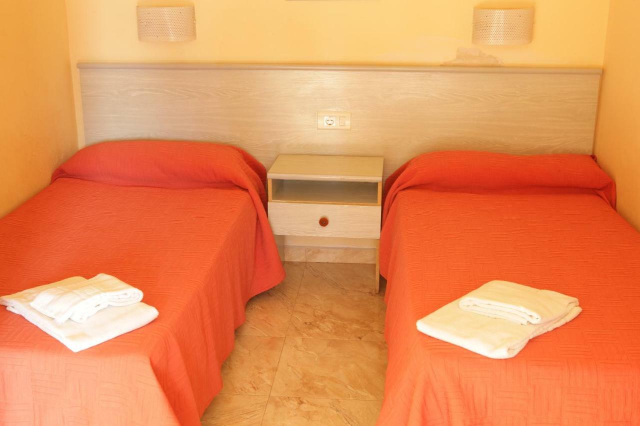 Bermudas-Turis Apartamentos Benidorm Eksteriør billede