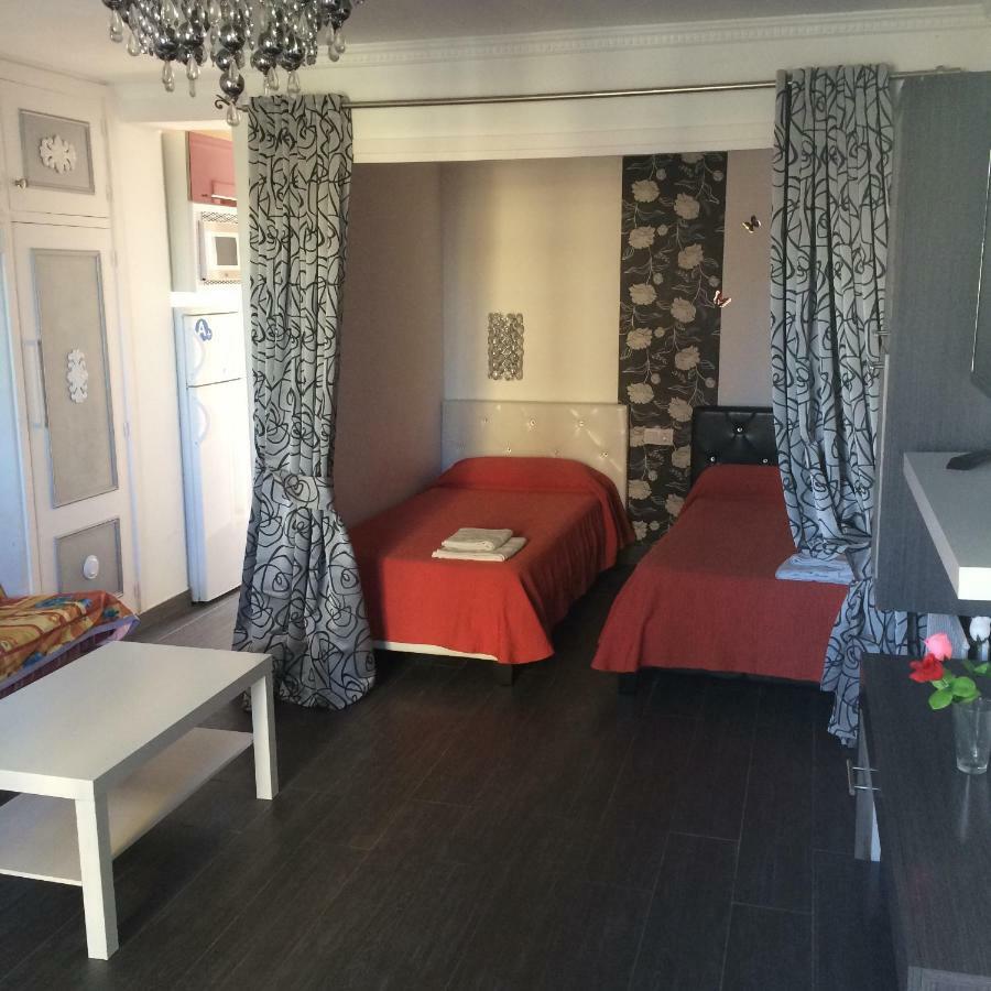 Bermudas-Turis Apartamentos Benidorm Eksteriør billede