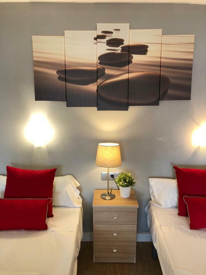 Bermudas-Turis Apartamentos Benidorm Eksteriør billede